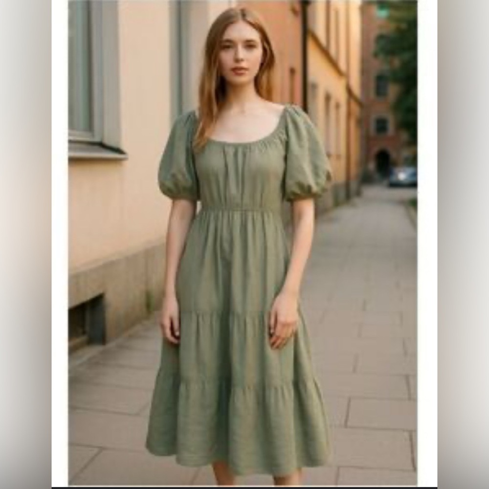 Light Green Sage Midi Dress | square Neck | Sz Zs Sim & Sam |Puf sleeve
